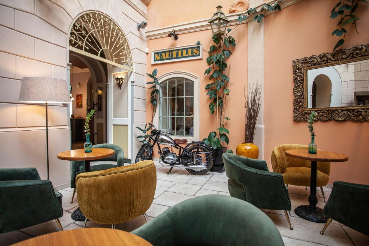 Boutique Hotel Nautilus Табор Экстерьер фото