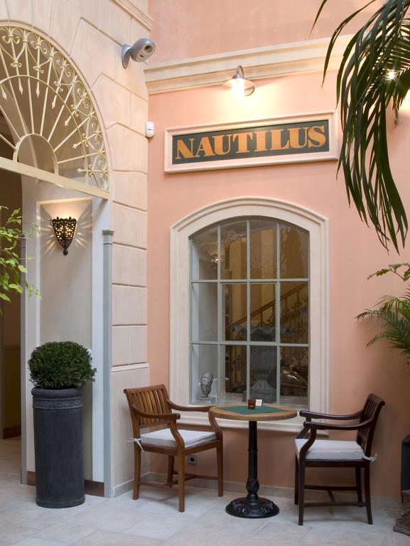 Boutique Hotel Nautilus Табор Экстерьер фото
